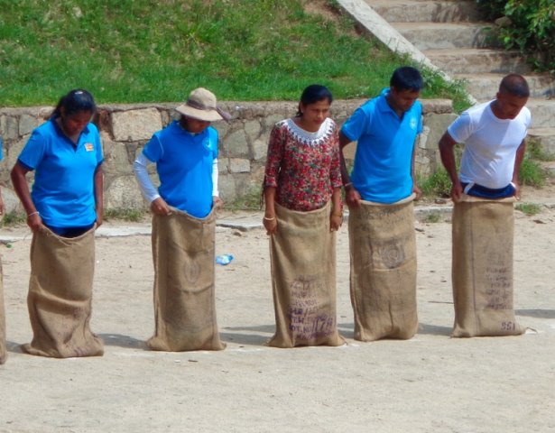 කාර්යාලීය “අපේ බක් මහ උළෙල” - 2018.04.20